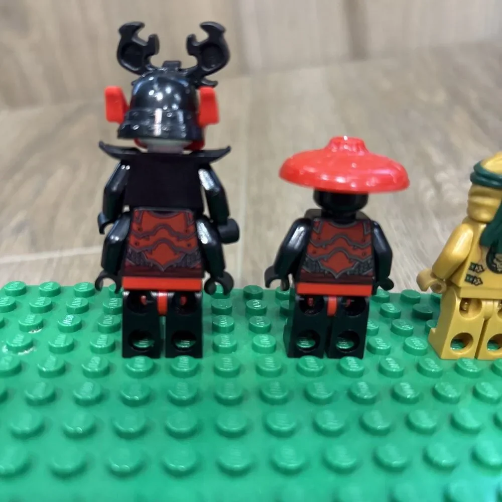 Lego Ninjago 71702 Minifigs Golden Ninja Lloyd, Wu, General Kozu, Stone Warrior - Picture 4 of 7